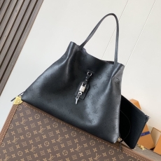 LV Shopping Bags